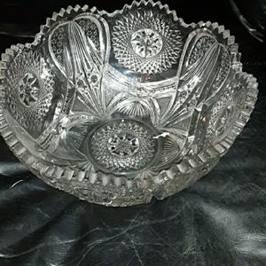 Glass bowl